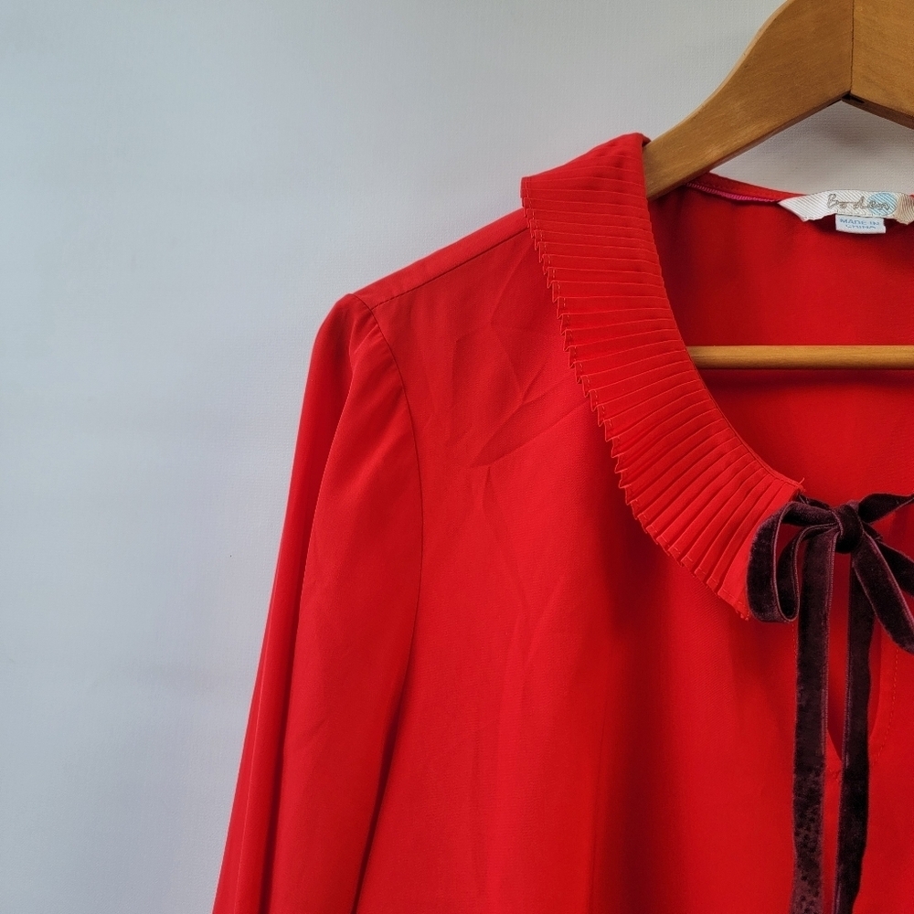 Boden Red Frieda Pleated Peter Pan Collar Velvet Neck Tie Bow Blouse Size 12 - Picture 9 of 16